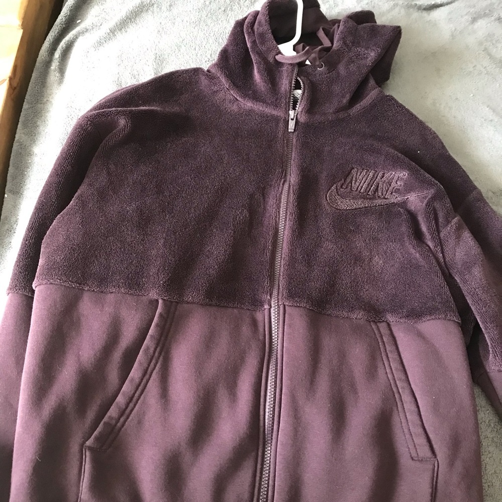 Nike smooth zip up jacket